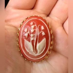 Vintage Floral Cameo Red And White Gold Tone 1.75” Brooch